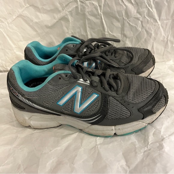 New Balance 470 Womens size 8 gray/ Green Running Shoes Lace Up. - Picture 3 of 7